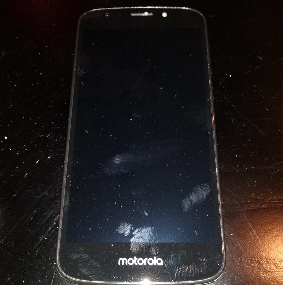 Motorola e5
